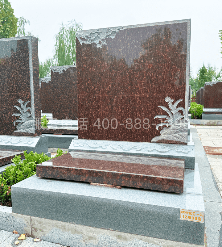传统立碑墓碑